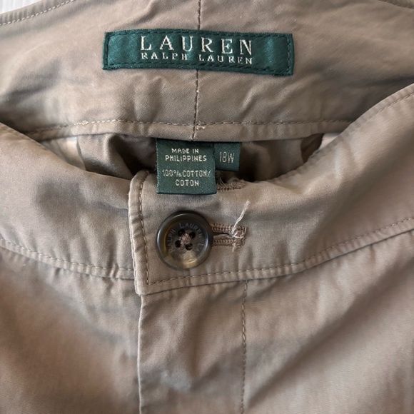 Lauren Ralph Lauren Cargo Capris - Picture 2 of 4